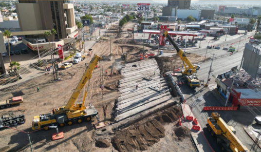 Paso a desnivel en Blvd. Colosio