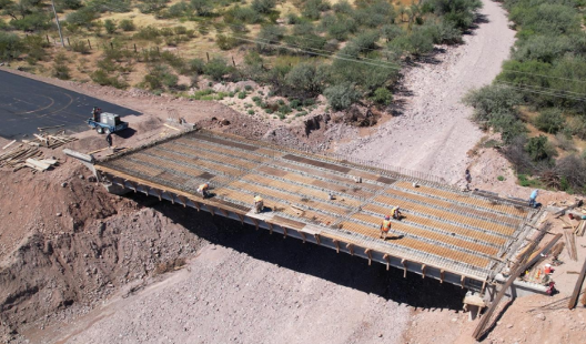Construcción carretera Agua Prieta–Bavispe